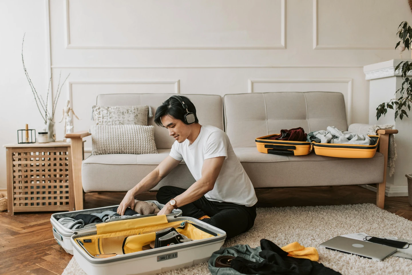 How to Be a Great StayingBee Guest: A First-Timer's Guide